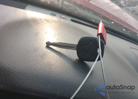 2005 Toyota Camry Solara Se Sport V6 z USA, uszkodzony, nr VIN 4T1CA38P95U041655